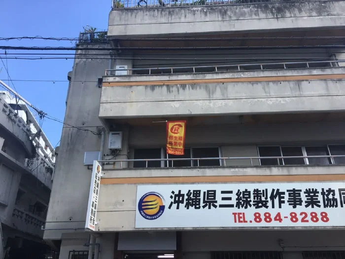 町に存在する広告
